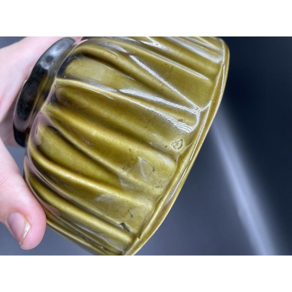 Vintage McCoy Planter Swirl USA Olive Green MCM Pottery Avocado Green #518 - Picture 6 of 7